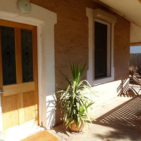 Andy'S Accommodation Peterborough Exterior foto